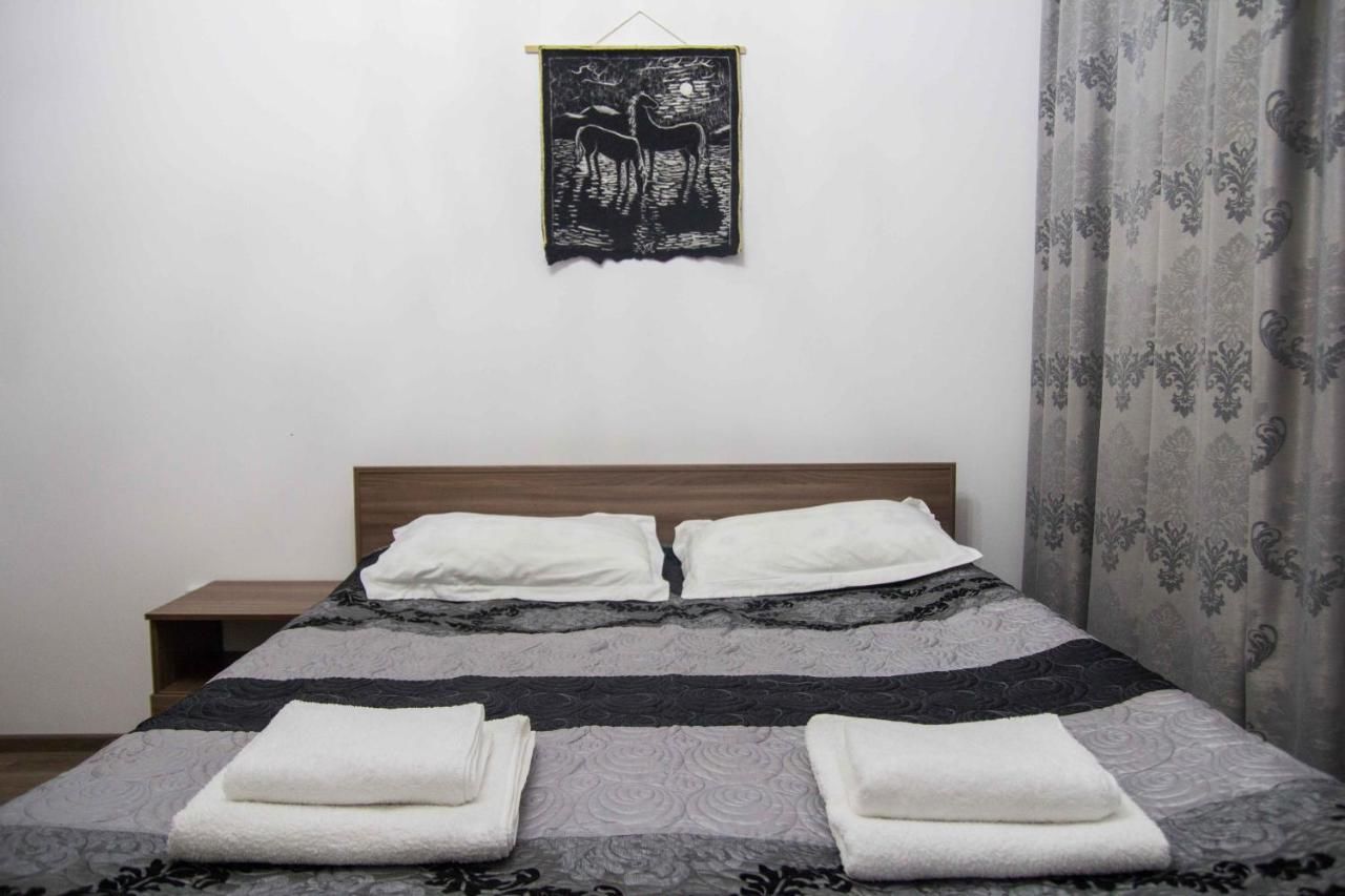 Отели типа «постель и завтрак» Sweet House Guest house Каракол-27