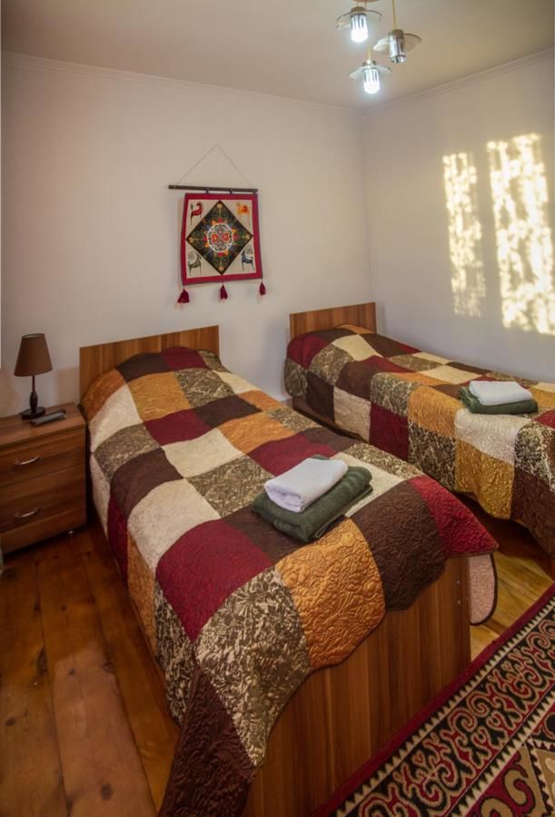 Отели типа «постель и завтрак» Sweet House Guest house Каракол-32
